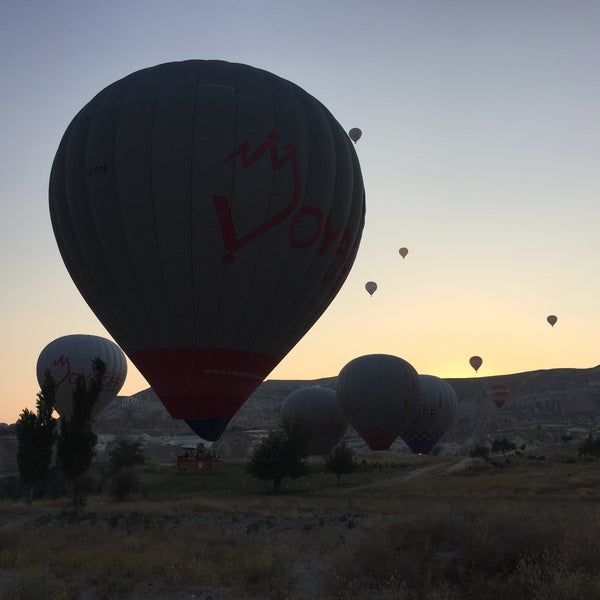 รูปภาพถ่ายที่ Voyager Balloons โดย www.🇹🇷Rasim🇹🇷🇹🇷 เมื่อ 8/2/2015