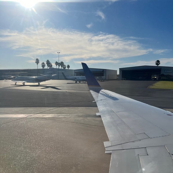 Снимок сделан в Brownsville South Padre Island International Airport пользователем Oscar G. 12/30/2023