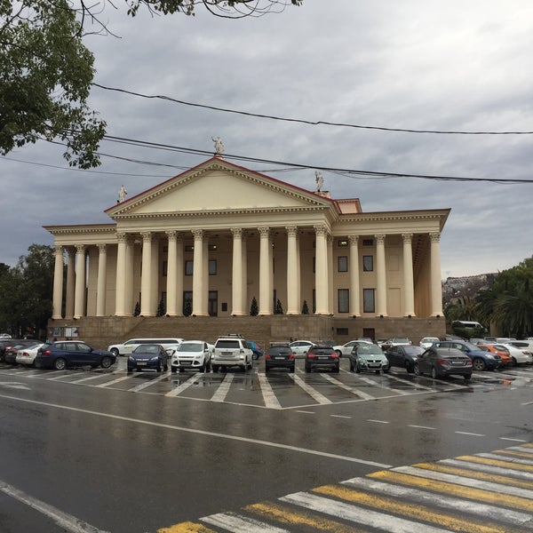 Foto tirada no(a) Zimniy Theatre por Evgeny M. em 1/4/2019