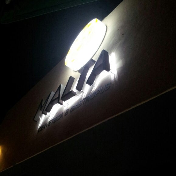 Foto tomada en Malta Cerveteca &amp; Gastropub  por Ivan A. el 4/30/2014