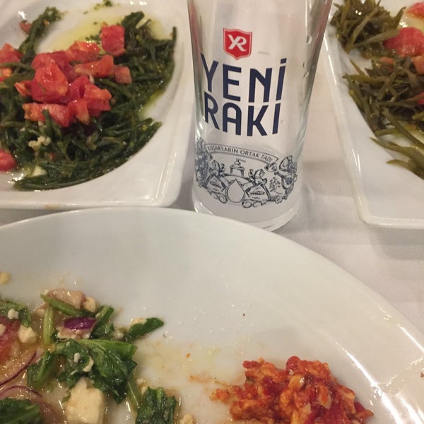 Foto scattata a Boncuk Restaurant da ♒️ Gokcee il 8/21/2018