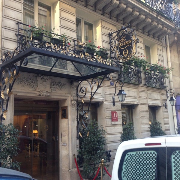 Foto diambil di Hôtel Kléber oleh Shoger A. pada 1/8/2014