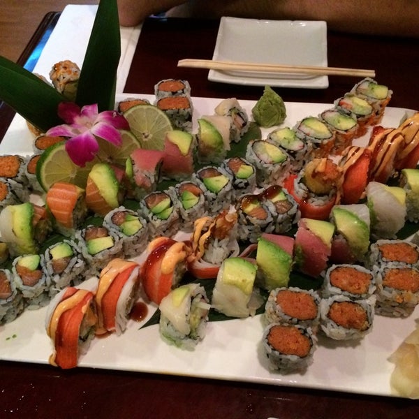Foto diambil di Ichiban Sushi House oleh Katherine L. pada 9/19/2014