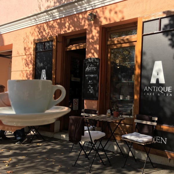Photo taken at Antique Cafe &amp; Tea by Gorana P. on 10/13/2018