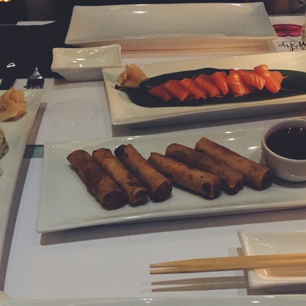 Foto tirada no(a) Sushija por Ιωάννα em 11/7/2015