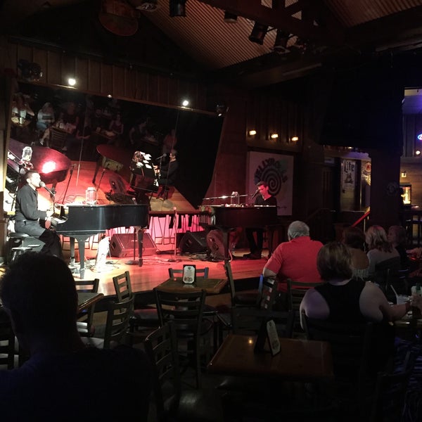 Photo taken at Jellyrolls by Amy on 6/14/2015