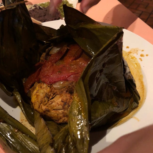 Das Foto wurde bei Picos Restaurant von Fernando C. am 7/5/2018 aufgenommen