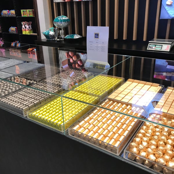 Patchi Chocolate Gifts Souvenirs Bukit Bintang 2 Tips