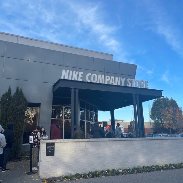 Beaverton oregon top nike store