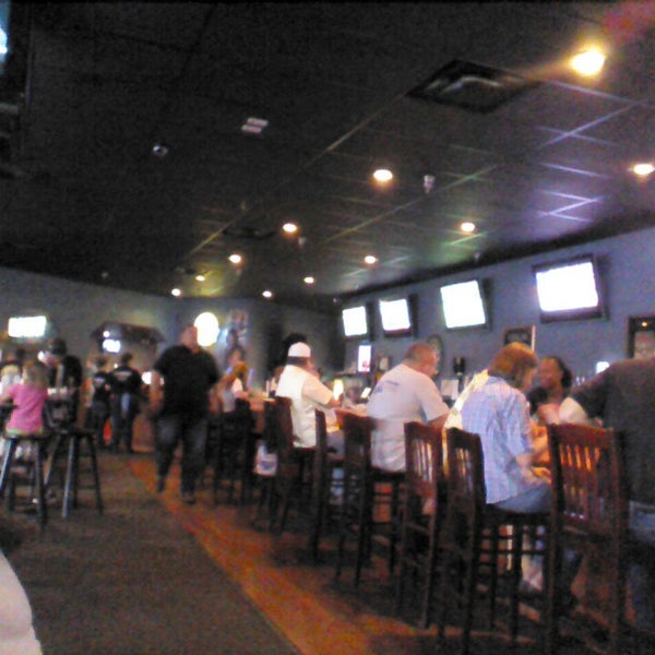 Sidelines Sports Grill Bar
