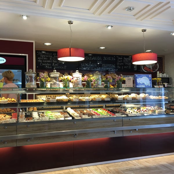 Кафе кондитерская la petite Boulangerie