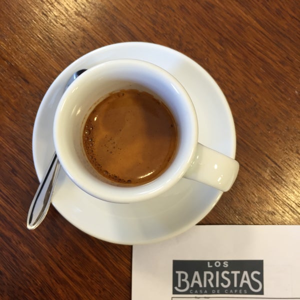 5/19/2015 tarihinde Márcio T. Suzaki 洲.ziyaretçi tarafından Los Baristas . Casa de Cafés'de çekilen fotoğraf