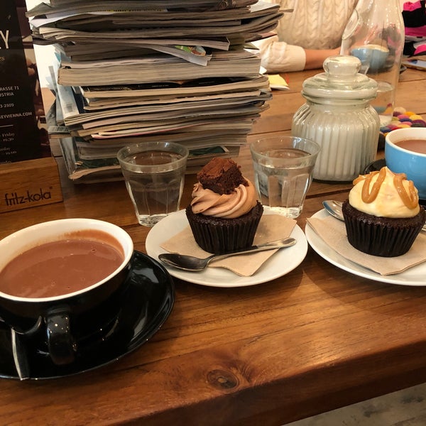 We tried the cupcakes, onebwith caramel and one with brownies and they were incredible. The hot chocolate we ordered was delicious, too. Highly recommended!!!