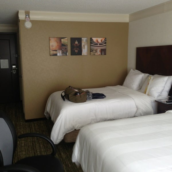 Photo taken at Washington Marriott at Metro Center by Chistopher P. on 6/21/2013