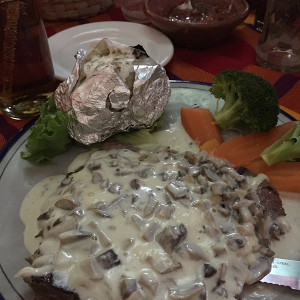 Foto diambil di El Rincon del Sol Restaurante oleh 📱Yamil S. pada 4/5/2015