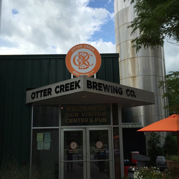 Снимок сделан в Otter Creek Brewery пользователем Robert G. 8/18/2016