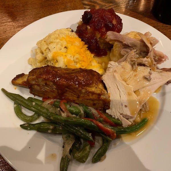 Photo taken at Soul Food House @ 148 by Alexander M. on 11/22/2018