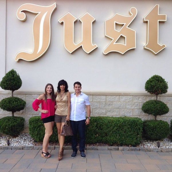 7/12/2014にDennis A.がJust Restaurantで撮った写真