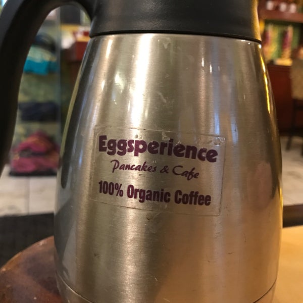 3/17/2017 tarihinde Alejandro H.ziyaretçi tarafından Eggsperience Cafe'de çekilen fotoğraf