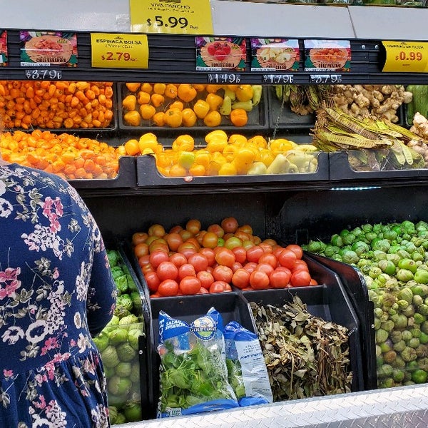 Supermercados Morelos Grocery Store