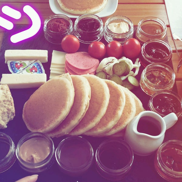 9/25/2016에 Fulden Begüm E.님이 Kavanoz Pancakes &amp; Biscuits에서 찍은 사진