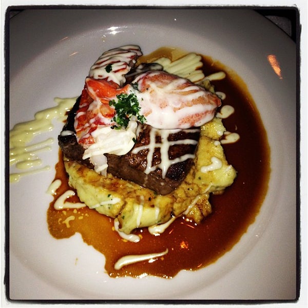 รูปภาพถ่ายที่ N9NE Steakhouse Las Vegas โดย Crystal M. เมื่อ 10/16/2012