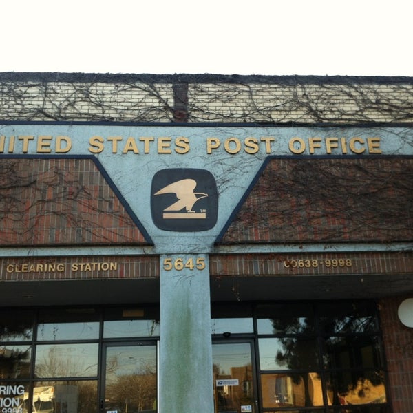 United States Post Office Post Office in Garfield Ridge