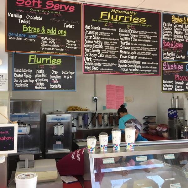 Banana Boat Ice Cream Parlor in Flint