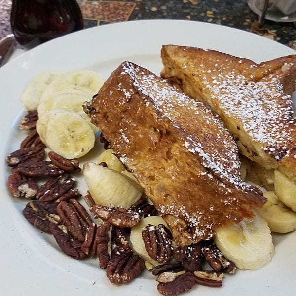 French toast with banana & pecans is my favorite! 😍