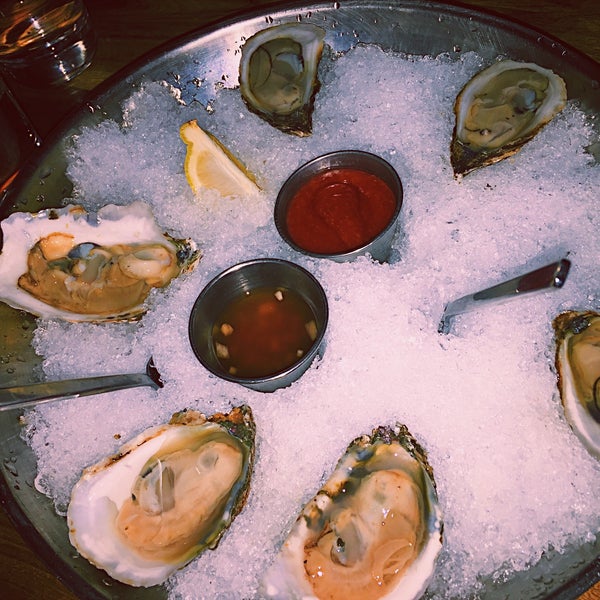 Check out those delicious oysters 😍😍😍 #checkinmymouth #mmm