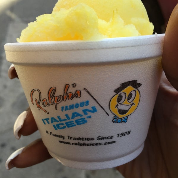 Photo taken at Ralph&#39;s Famous Italian Ices by Zazel F. on 9/16/2015