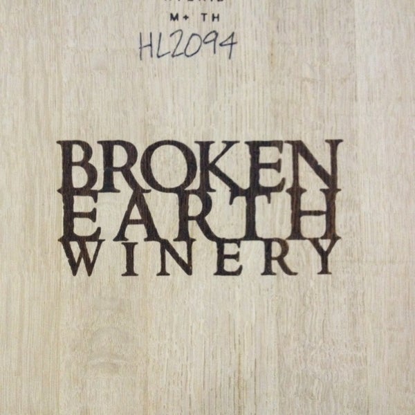 Photo prise au Broken Earth Winery par Justice E. le9/1/2013