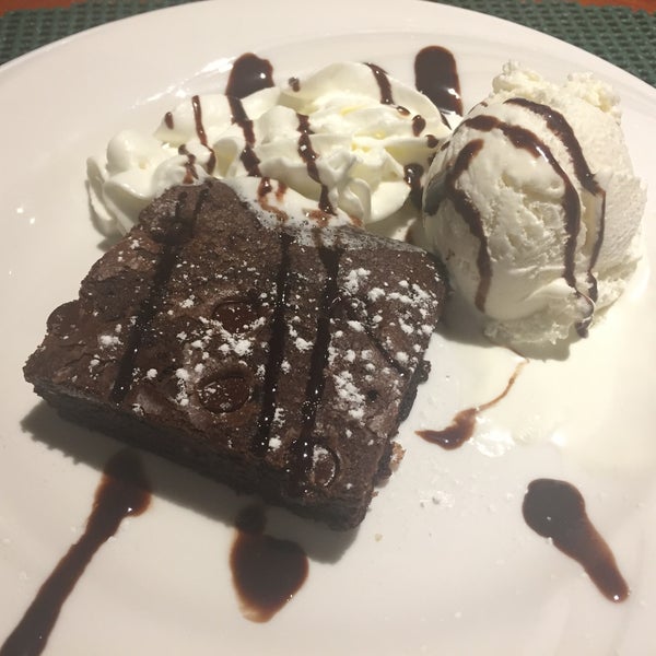 Coconut Rock Bar And Restaurant Hamilton'da Restoran