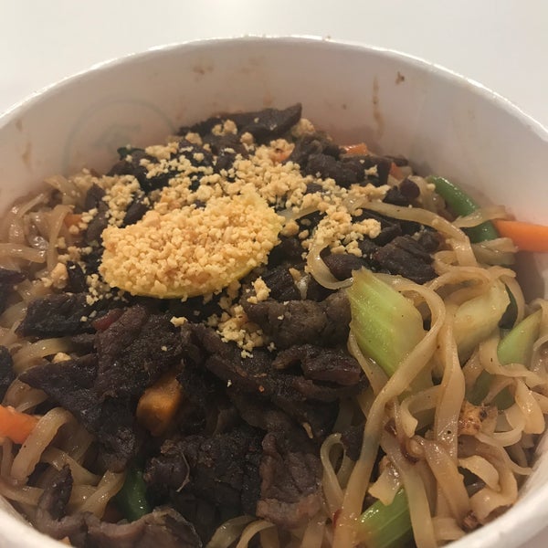 Sing's Asian Kitchen Asian Restaurant in Paddington