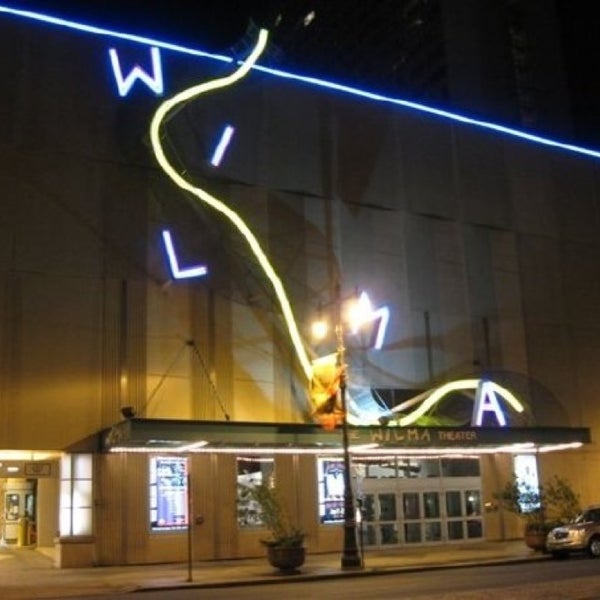 Foto tirada no(a) The Wilma Theater por Ashley M. em 4/7/2013