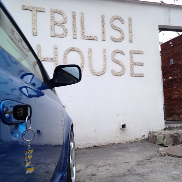 Foto tirada no(a) Tbilisi House | Hotel &amp; Hostel por Tato S. em 2/25/2014