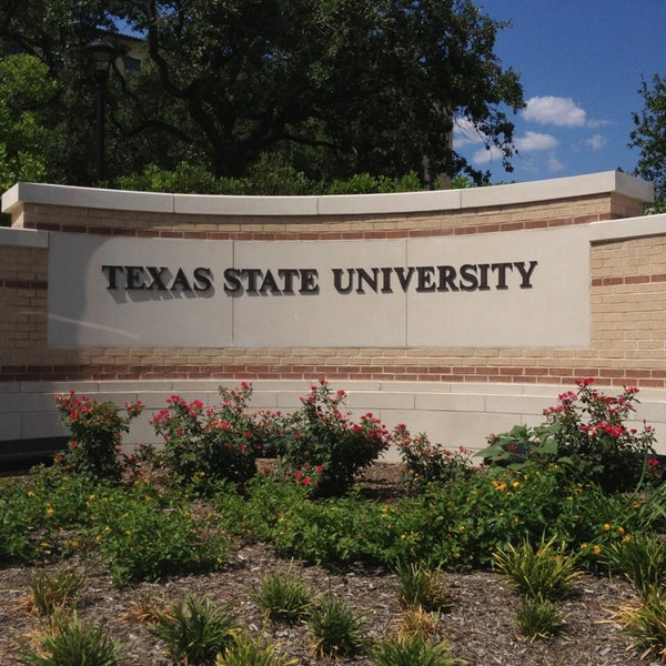 Das Foto wurde bei Texas State University von Natchana T. am 7/2/2013 aufgenommen
