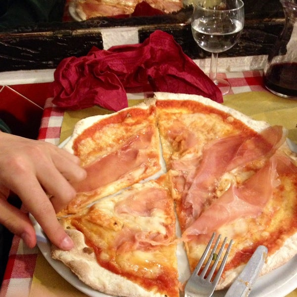 Vecchia Roma Monti 28 Tips