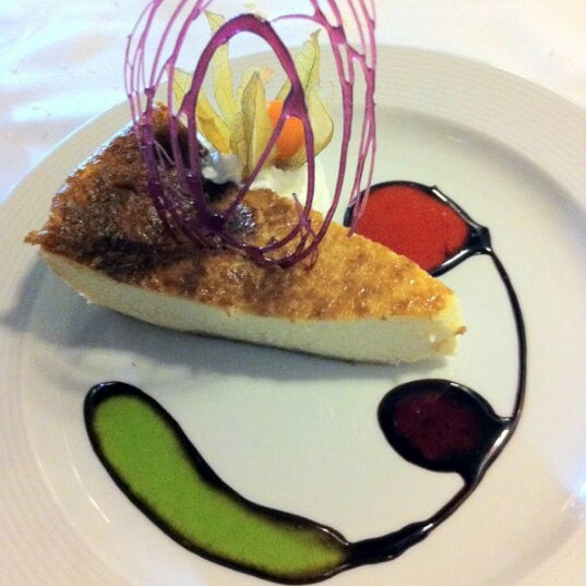 รูปภาพถ่ายที่ Restaurante A fuego lento โดย Raul เมื่อ 2/2/2013