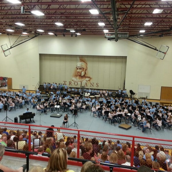 Center Grove Middle School Central 1 tip from 145 visitors