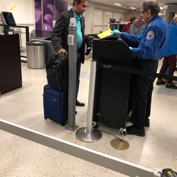 Foto scattata a Terminal A da Terrence S. il 1/8/2019