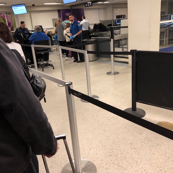 Foto scattata a Terminal A da Terrence S. il 2/5/2019