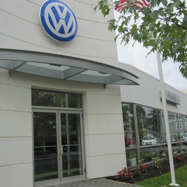 Foto scattata a Prestige Volkswagen of Stamford da Prestige Volkswagen of Stamford il 2/24/2014