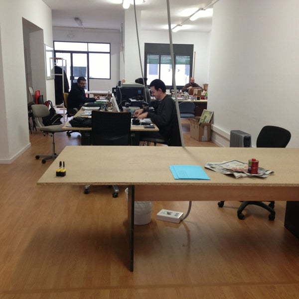 3/5/2013にLaura 5.がUikú Coworkingで撮った写真