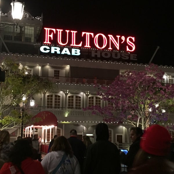 Das Foto wurde bei Fulton&#39;s Crab House von Huguette R. am 1/25/2015 aufgenommen