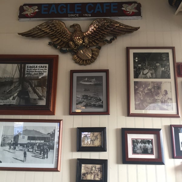 Foto tirada no(a) Eagle Cafe por Huguette R. em 2/24/2017