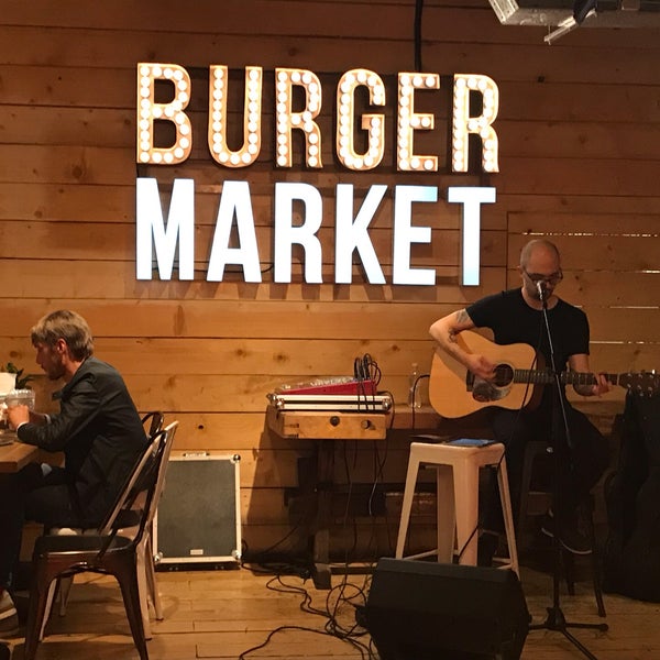 Foto scattata a Burger Market - Király u. da Emiel H. il 5/2/2019