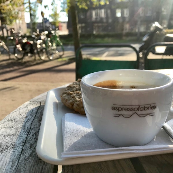 Das Foto wurde bei Espressofabriek IJburg von Emiel H. am 10/5/2018 aufgenommen