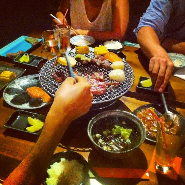 รูปภาพถ่ายที่ Yaku Japonské BBQ โดย Klara เมื่อ 6/13/2014