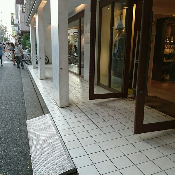 Tomorrowland 吉祥寺店 武蔵野の衣料品店